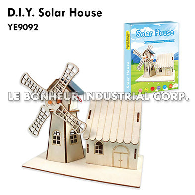 D.I.Y. Solar House